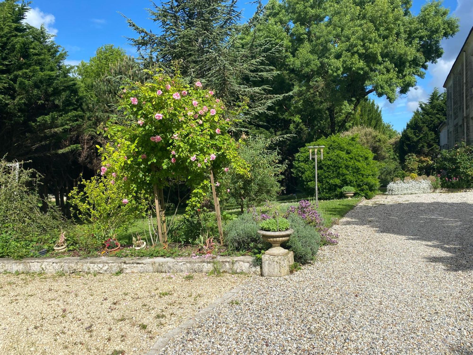 Domaine De La Perthuiserie Saint-Porchaire Εξωτερικό φωτογραφία
